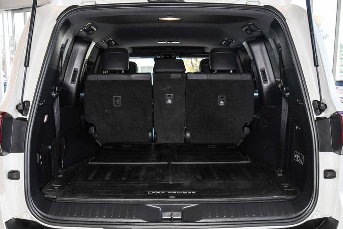 2021 Toyota Landcruiser VX FJA300R 4X4 Dual Range Glacier White