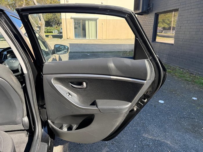 2013 Hyundai i30 Active GD Phantom Black