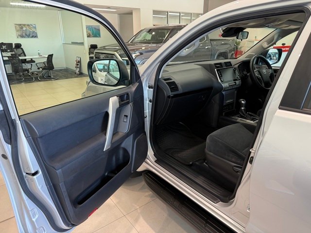 2023 Toyota Prado