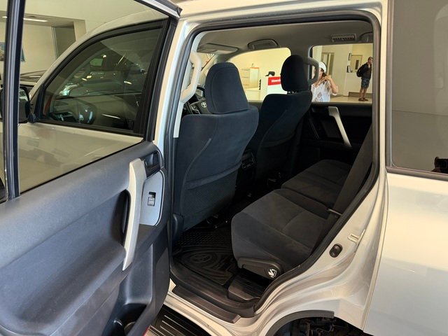 2023 Toyota Prado