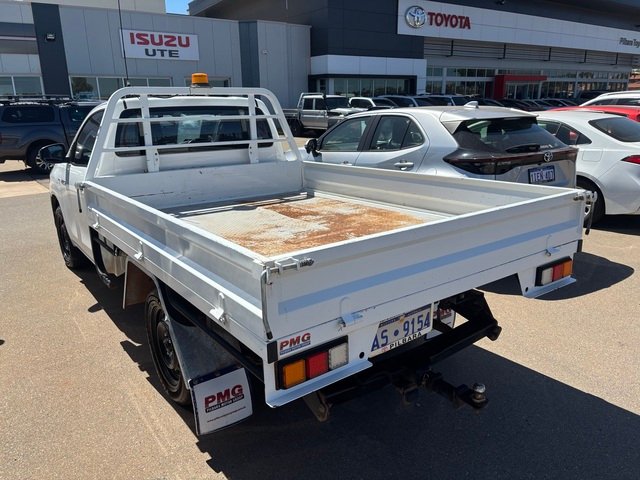 2017 TOYOTA HILUX