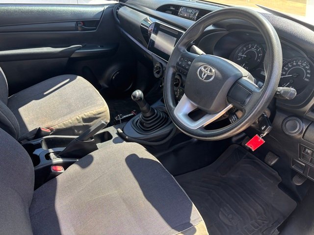 2017 TOYOTA HILUX