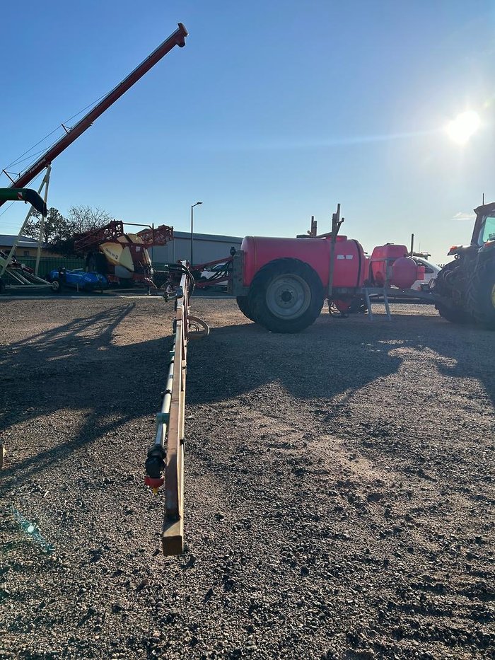 2002 Silvan 3000L 20M Red