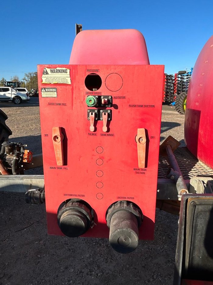 2002 Silvan 3000L 20M Red