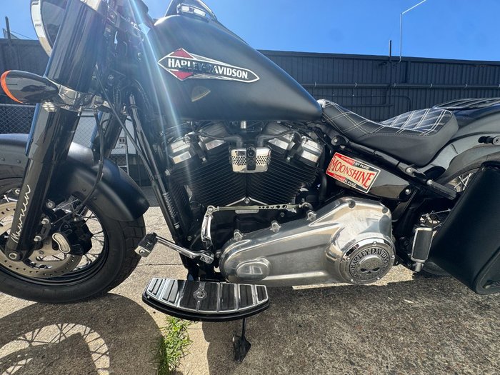2019 Harley-Davidson FLSL SOFTAIL SLIM (107) black