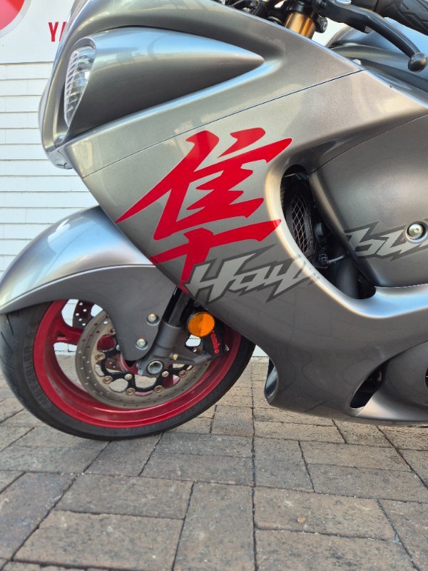 2019 Suzuki GSX1300RA (HAYABUSA) GREY