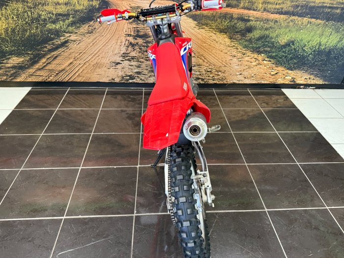 2023 Honda CRF250F RED