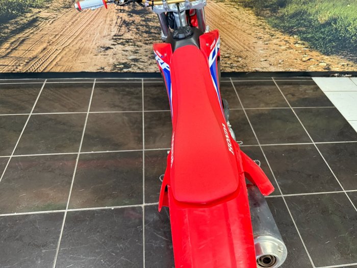 2023 Honda CRF250F RED