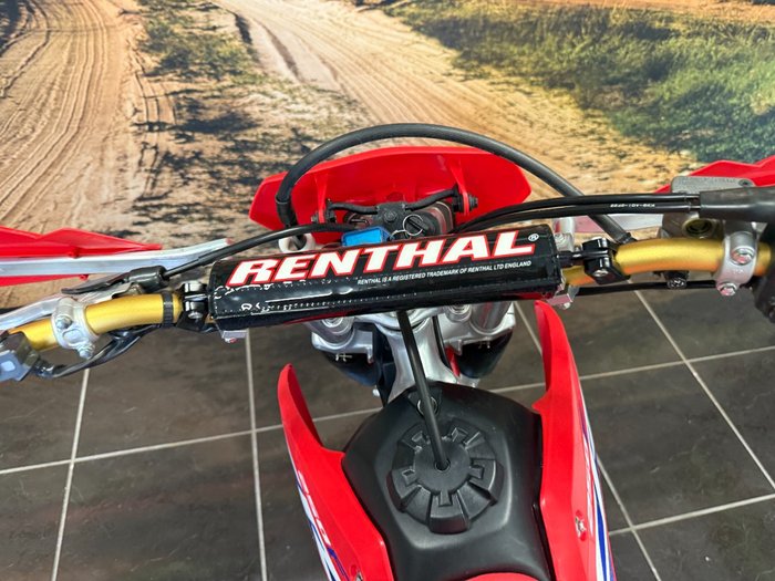 2023 Honda CRF250F RED