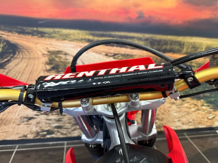 2023 Honda CRF250F RED