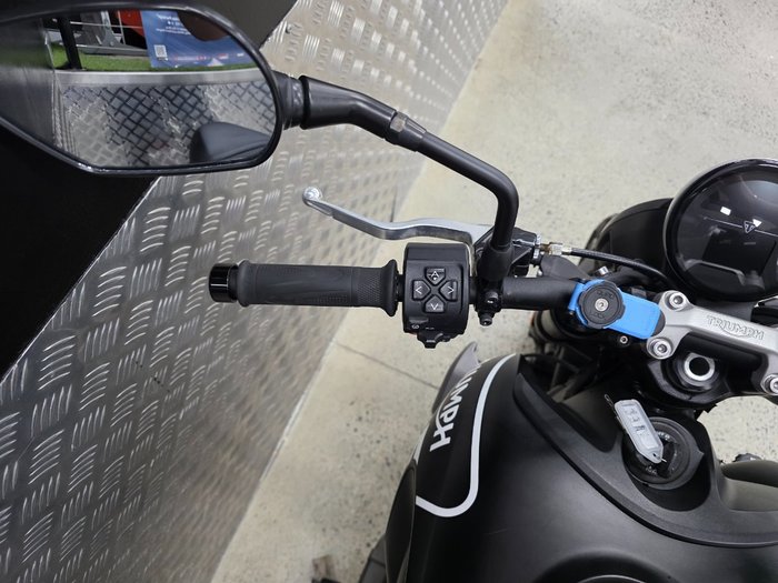 2023 Triumph TRIDENT 660 BLACK