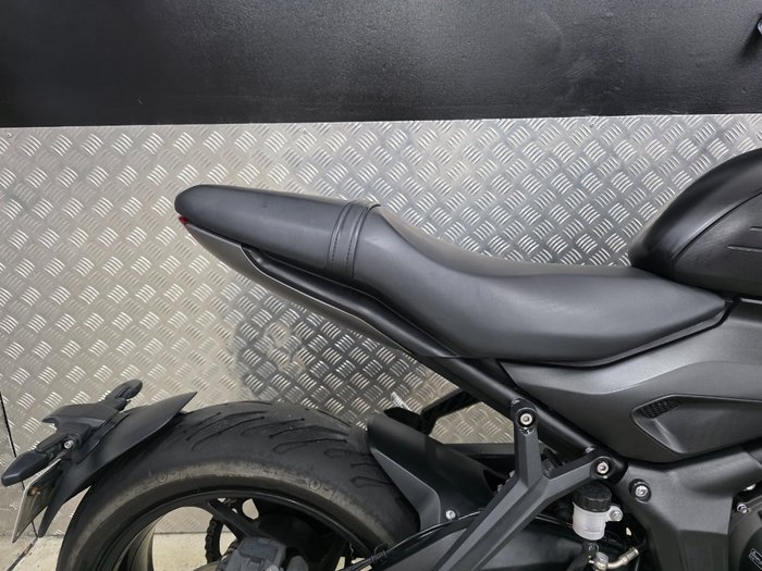 2023 Triumph TRIDENT 660 BLACK