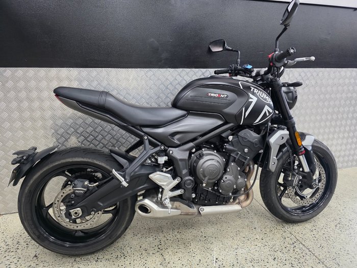2023 Triumph TRIDENT 660 BLACK
