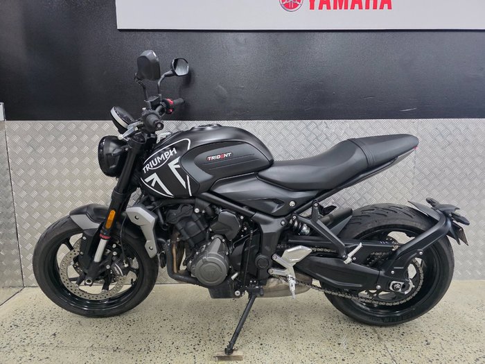 2023 Triumph TRIDENT 660 BLACK