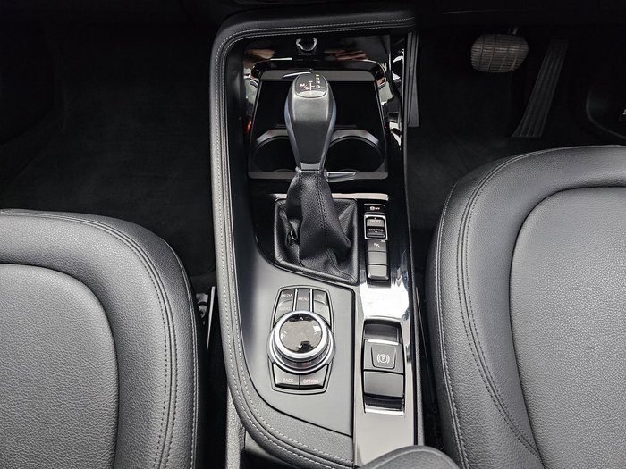 2016 BMW X1 sDrive18d F48 Black