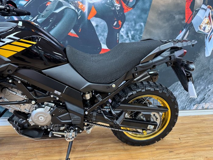 2020 Suzuki V-STROM 650XT (DL650XA) GLASS SPARKLE BLACK