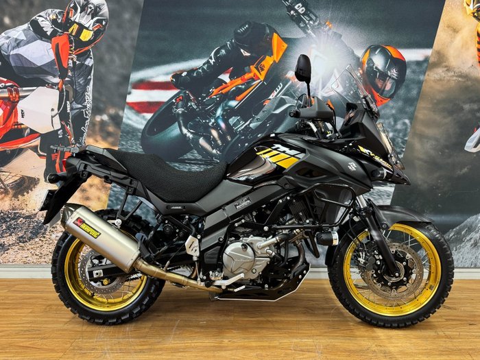 2020 Suzuki V-STROM 650XT (DL650XA) GLASS SPARKLE BLACK