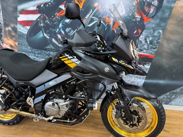 2020 Suzuki V-STROM 650XT (DL650XA) GLASS SPARKLE BLACK