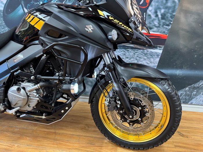 2020 Suzuki V-STROM 650XT (DL650XA) GLASS SPARKLE BLACK