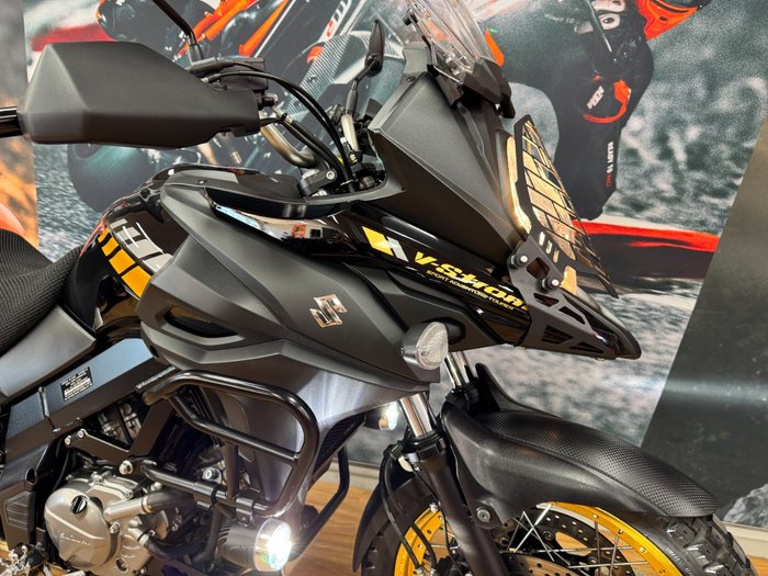2020 Suzuki V-STROM 650XT (DL650XA) GLASS SPARKLE BLACK
