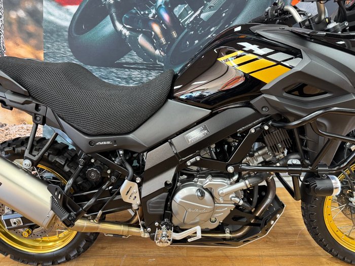 2020 Suzuki V-STROM 650XT (DL650XA) GLASS SPARKLE BLACK