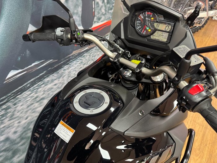 2020 Suzuki V-STROM 650XT (DL650XA) GLASS SPARKLE BLACK