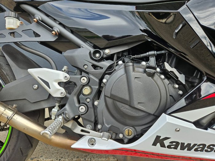 2020 Kawasaki NINJA 400 KRT EDITION GREEN