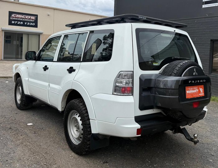 2011 Mitsubishi Pajero GL NT MY11 4X4 White