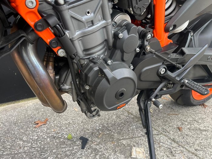 2021 KTM 890 Duke R Duke Orange
