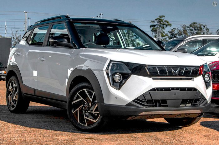 2025 Mahindra XUV3XO