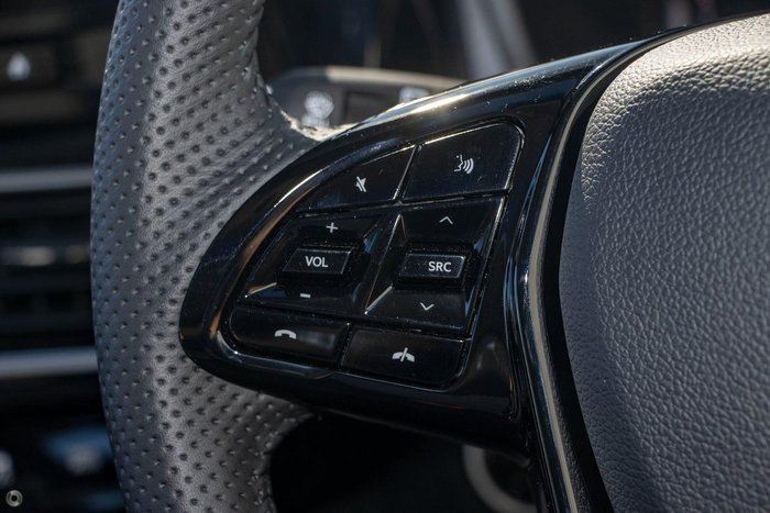 2025 Mahindra XUV3XO AX7L