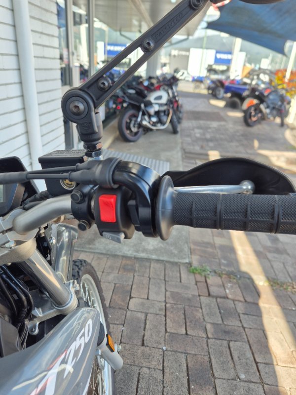 2021 Yamaha XT250 GREY