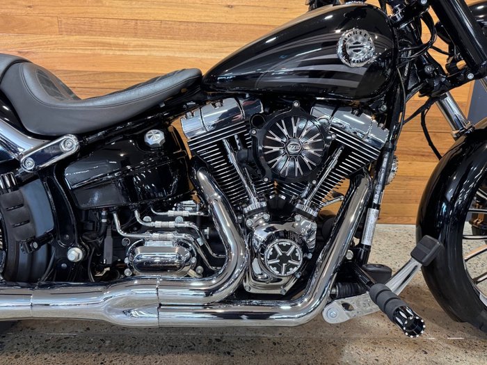 2016 Harley-davidson FXSB SOFTAIL BREAKOUT Black
