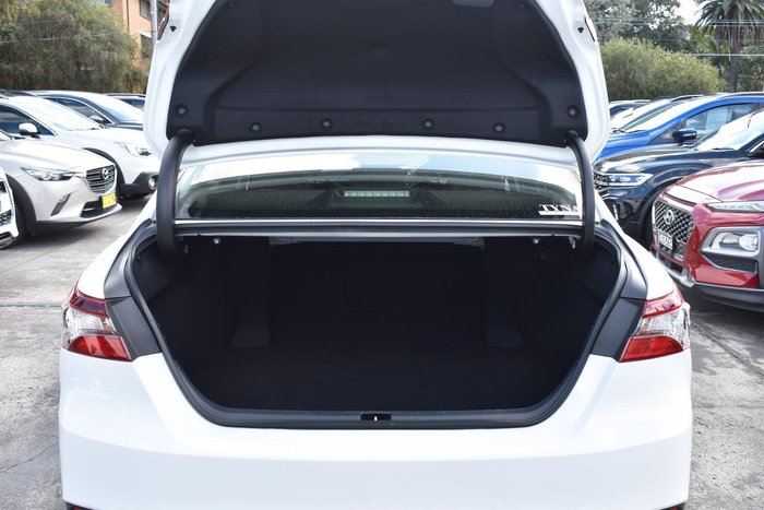 2024 Toyota Camry Ascent AXVH70R Glacier White