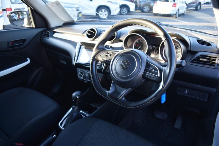 2023 Suzuki Swift GL AZ Series II Pure White