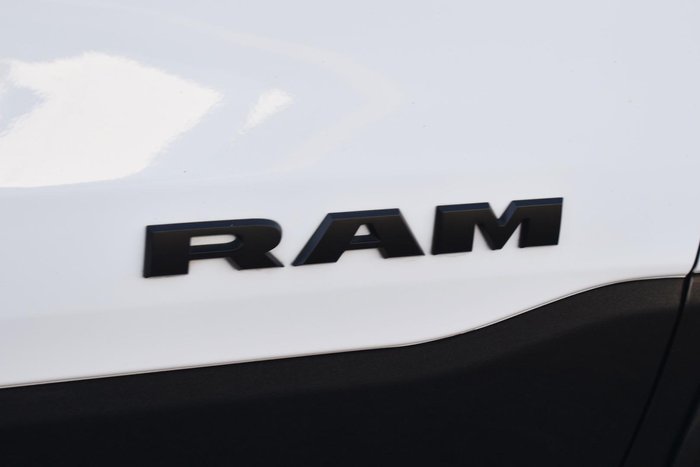 2024 RAM 1500 Limited RamBox DT MY24 4X4 Dual Range Bright White