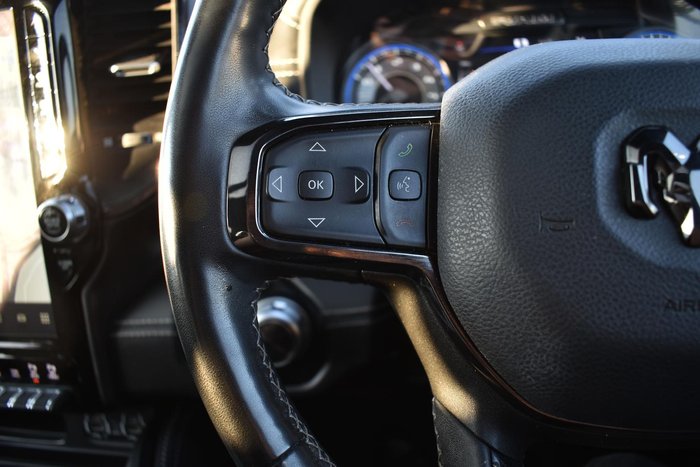 2024 RAM 1500 Limited RamBox DT MY24 4X4 Dual Range Bright White