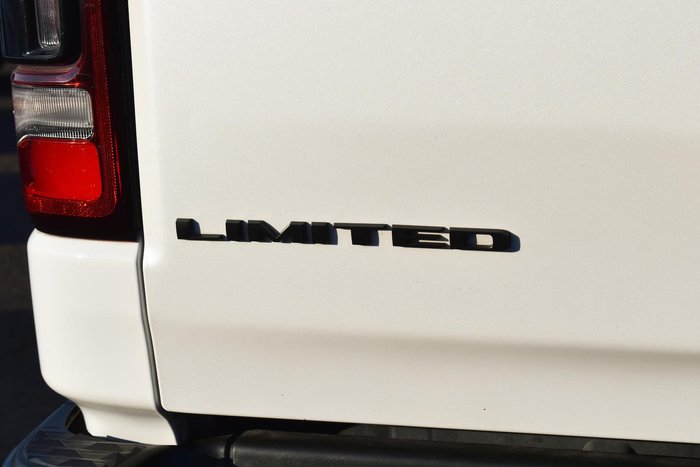 2024 RAM 1500 Limited RamBox DT MY24 4X4 Dual Range Bright White