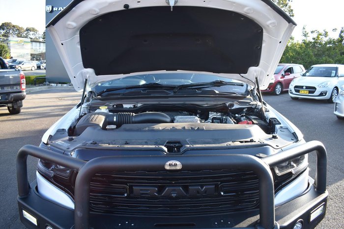 2024 RAM 1500 Limited RamBox DT MY24 4X4 Dual Range Bright White