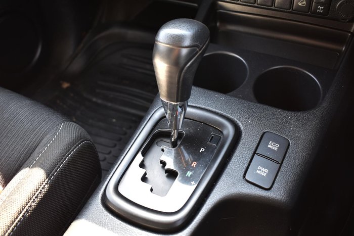 2021 Toyota Hilux SR GUN126R 4X4 Dual Range Glacier White
