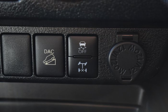 2021 Toyota Hilux SR GUN126R 4X4 Dual Range Glacier White