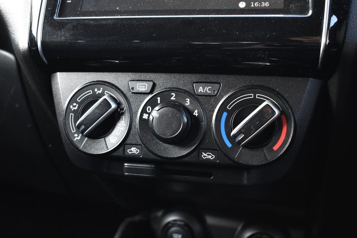 2023 Suzuki Swift GL AZ Series II Pure White