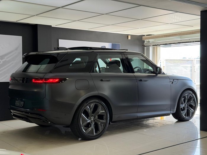 2025 Land Rover Range Rover Sport D350 Autobiography