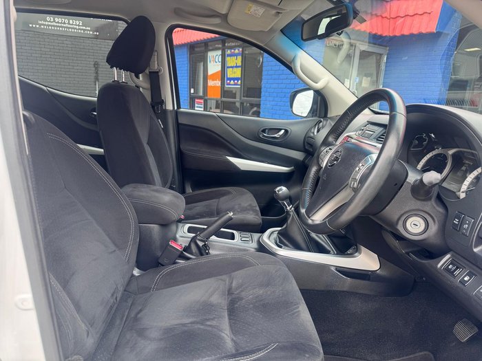 2016 Nissan Navara ST D23 4x2 Polar White