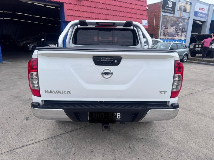2016 Nissan Navara ST D23 4x2 Polar White