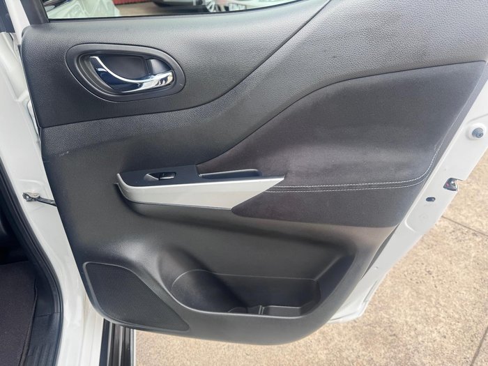 2016 Nissan Navara ST D23 4x2 Polar White