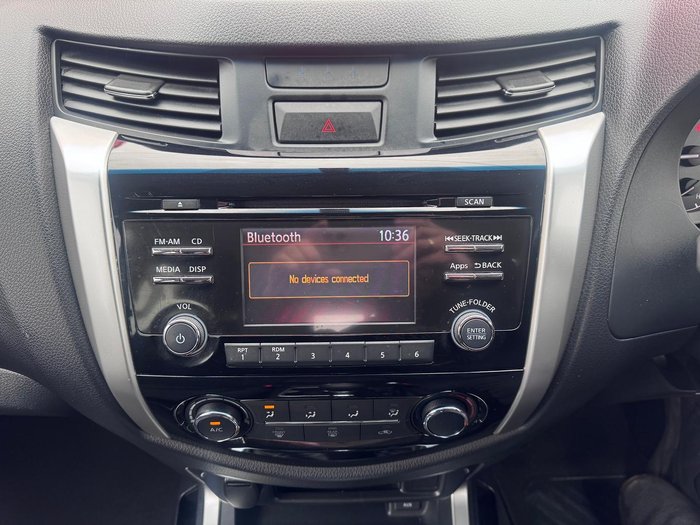 2016 Nissan Navara ST D23 4x2 Polar White