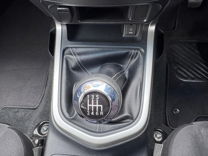 2016 Nissan Navara ST D23 4x2 Polar White