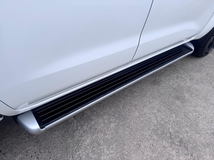 2016 Nissan Navara ST D23 4x2 Polar White