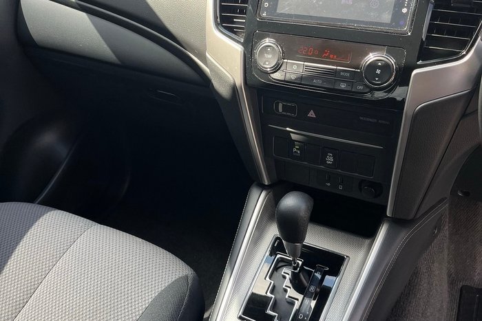 2021 Mitsubishi Triton GLX-R